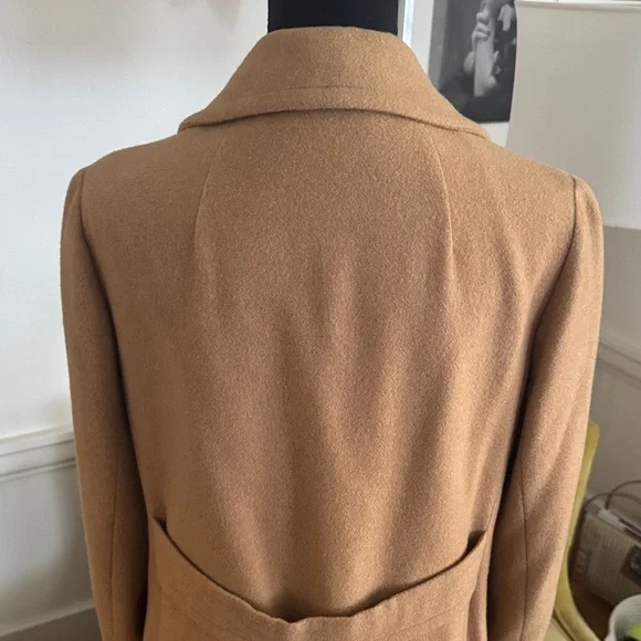 Elegant Tan Camel Hair Coat - Picture 8 of 13